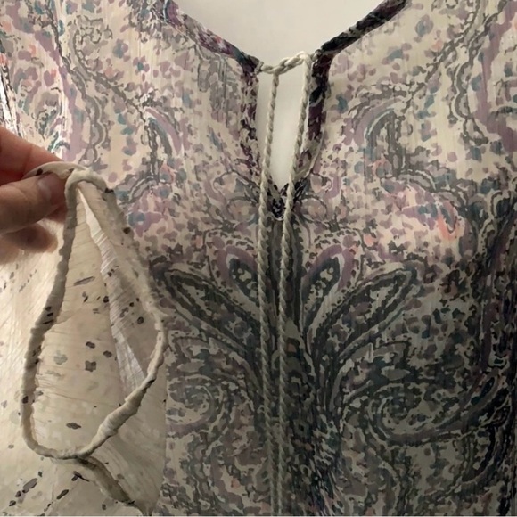 🩶 a.n.a. Sheer Paisley Blouse - Picture 13 of 13